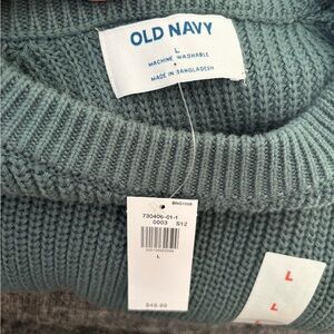 Dark green men’s knit sweater from old navy new with tags